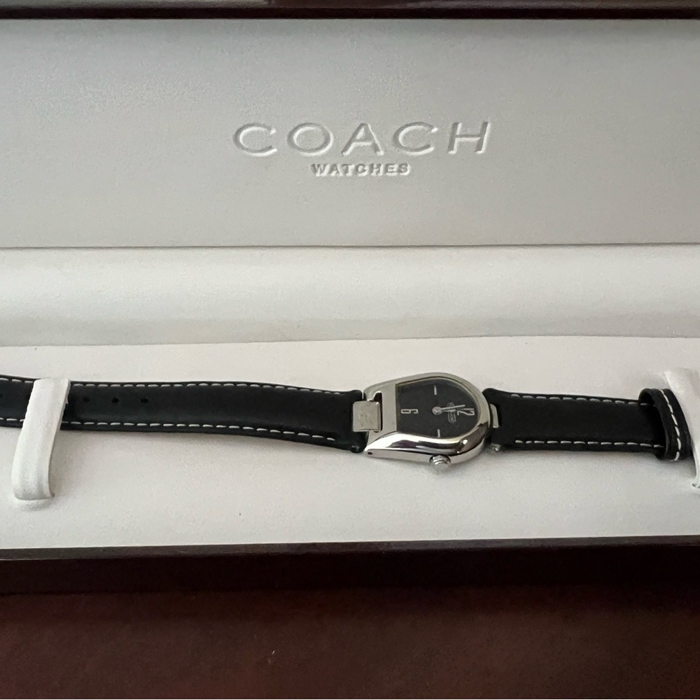 Coach Watch - Picture 4 of 7